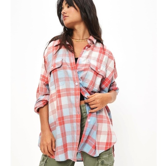 American Eagle Outfitters Tops - American Eagle Oversized Plaid Shirt Womens XL Pink Blue Cotton Button Down Fall